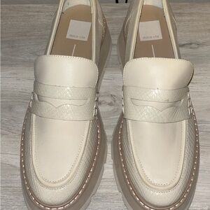 Dolce Vita Off-White Textured Loafers